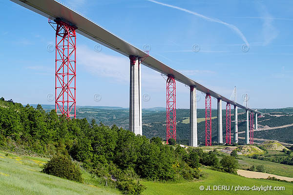 Viaduc de Millau, 2004-05